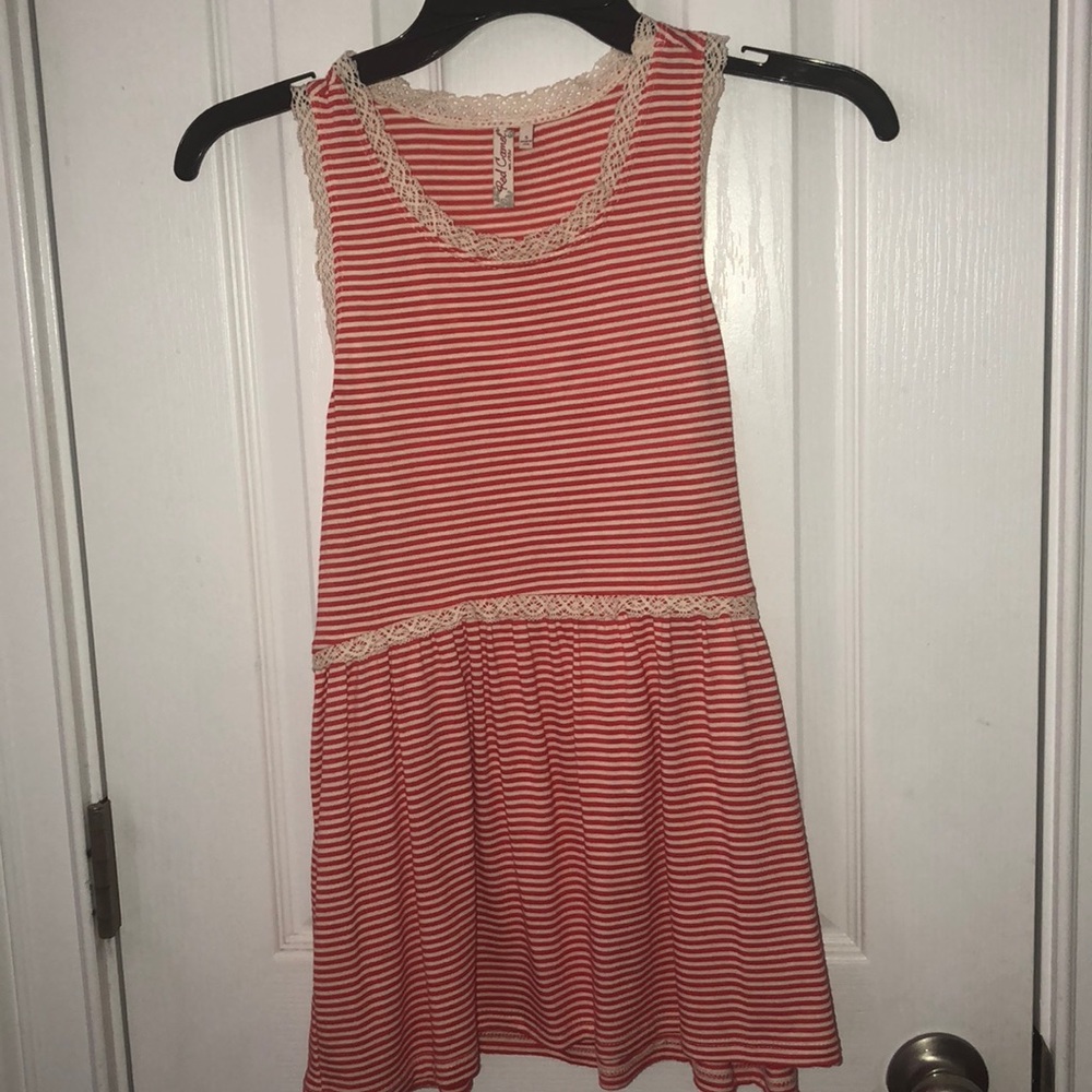 Red camel tank!